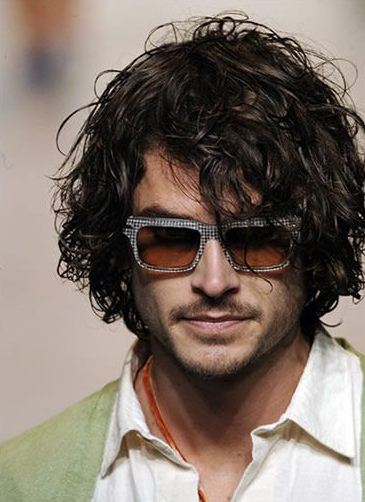 Short Hairstyles For Men With Curly Hair